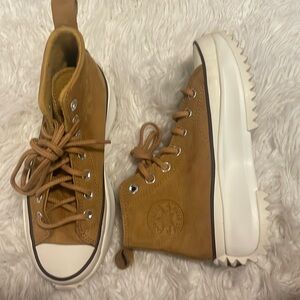 CONVERSE LIFT PLATFORM